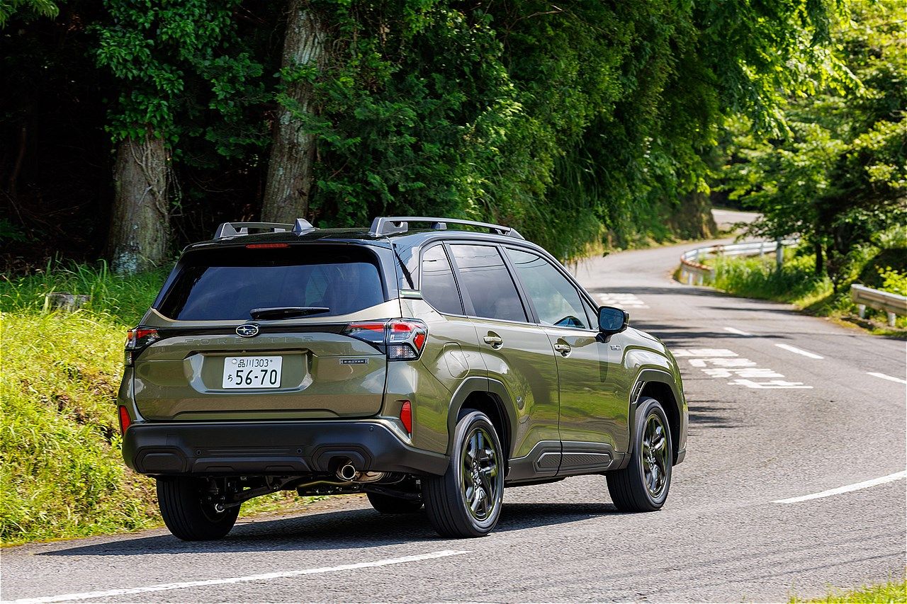 スバルの新型「フォレスター X-BREAK S:HEV EX」（写真：SUBARU）