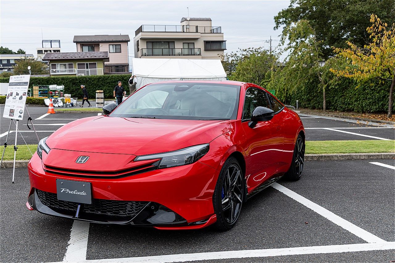 ホンダアクセスの純正アクセサリーを装着した新型「プレリュード」（写真：三木 宏章）