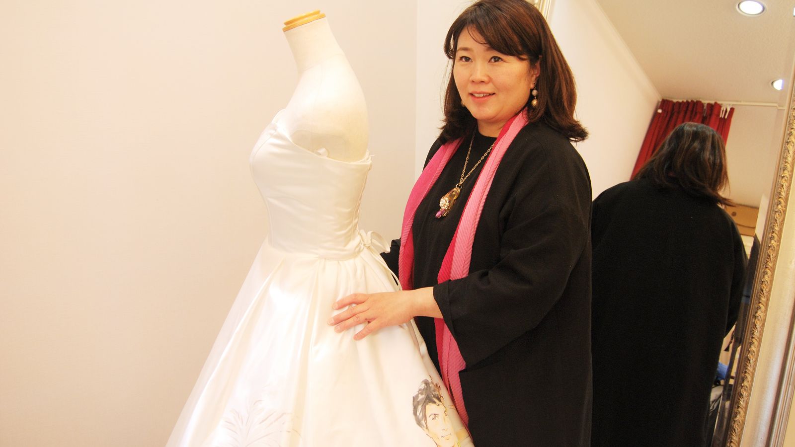 ｢光るウェディングドレス｣作る45歳女性の人生 ファッション・トレンド 東洋経済オンライン 経済ニュースの新基準
