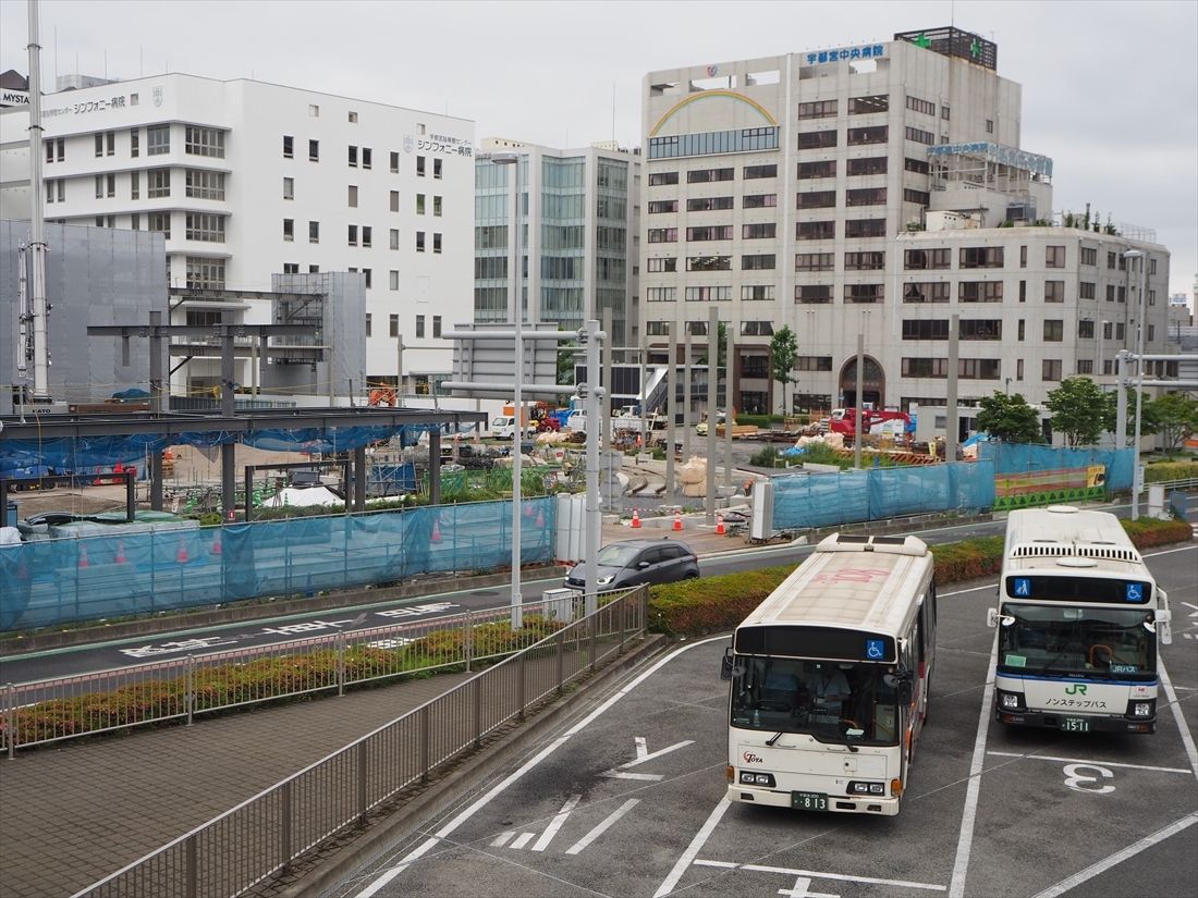 工事中の宇都宮駅東口停留場付近＝2022年6月（記者撮影）