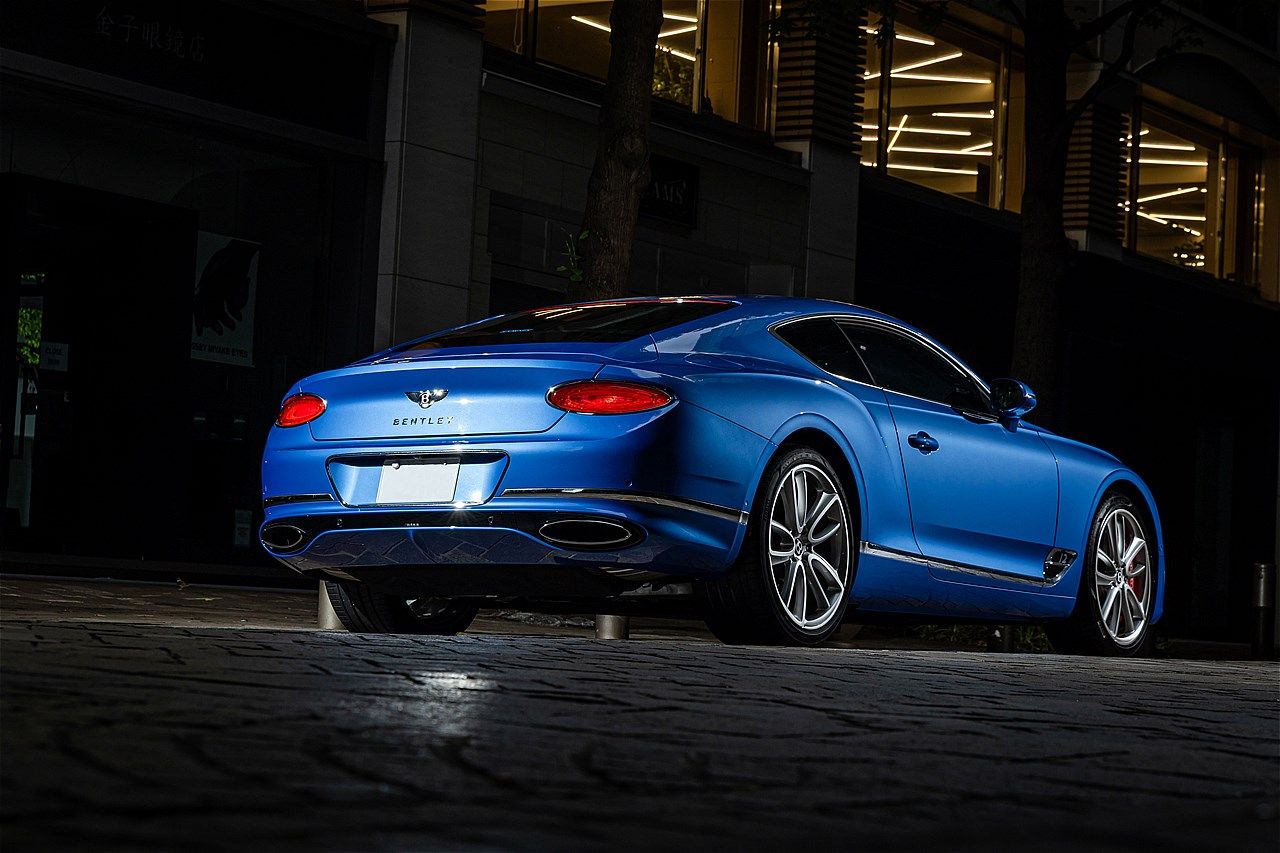 ベントレーの3代目「コンチネンタルGT」（写真：三木 宏章）