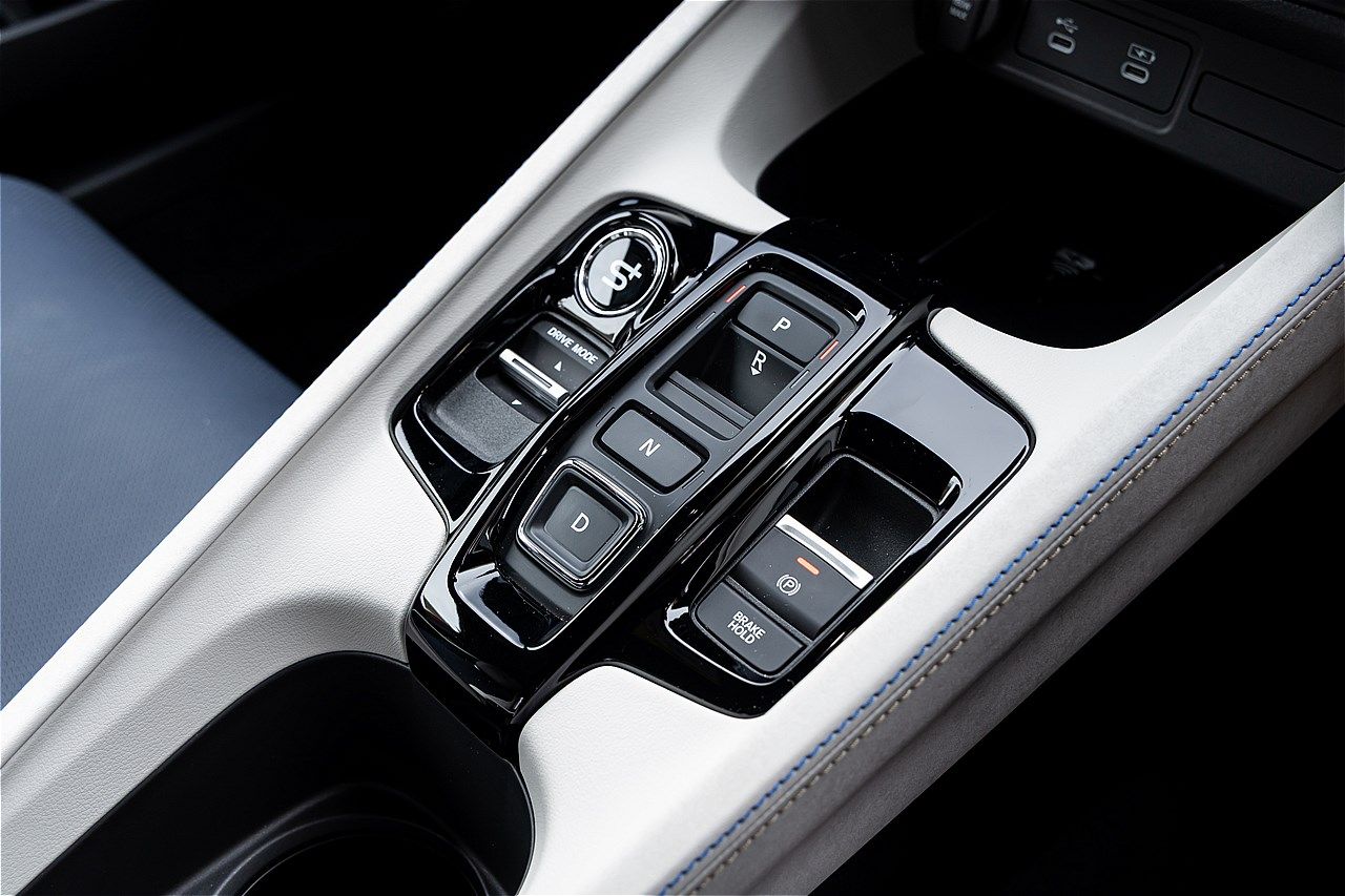 ホンダの新型「プレリュード」（写真：三木 宏章）