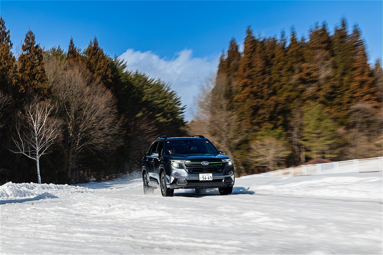 スバル「フォレスター」雪上試乗会の様子（写真：三木 宏章）