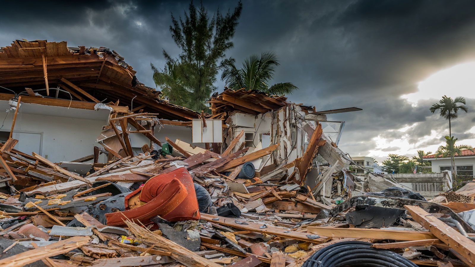 台風に便乗､トンデモ｢リフォーム業者｣の実態 台風被害で｢保険が使える｣という業者に注意 | 災害･事件･裁判 | 東洋経済オンライン