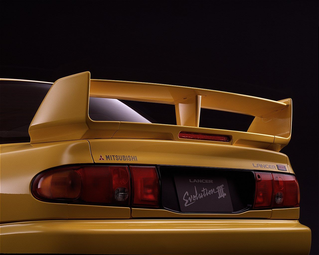 三菱「ランサーエボリューションⅢ」（写真：三菱自動車）