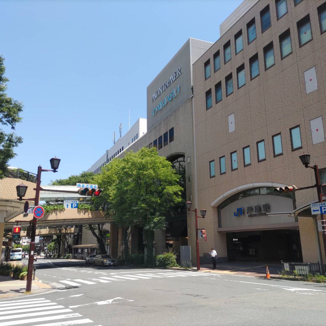 JR芦屋駅前の風景（著者撮影） 