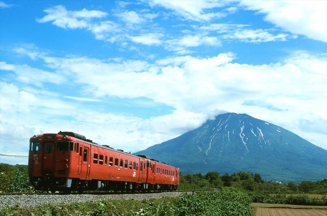 函館本線山線を走るキハ40形（撮影：南正時）