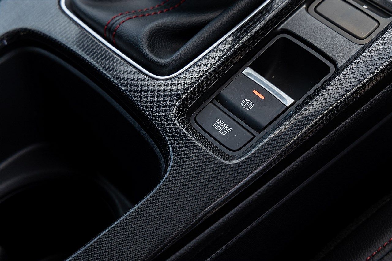 日本仕様のホンダ「シビックRS」（写真：筆者撮影）