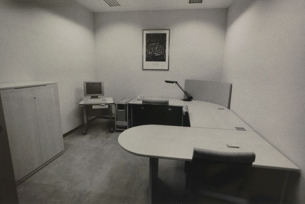埼玉県”志木サテライト・オフィス”受付（写真：1988年06月10日、高橋孫一郎撮影）