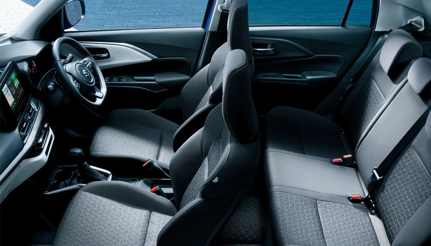 スズキ新型「スイフト」（写真：スズキ）