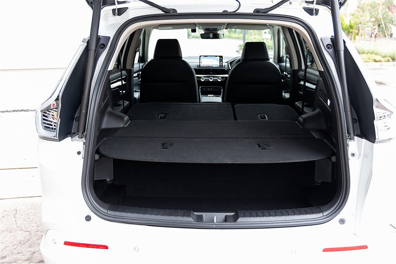 ホンダの新型燃料電池自動車「CR-V e:FCEV」（写真：三木宏章）