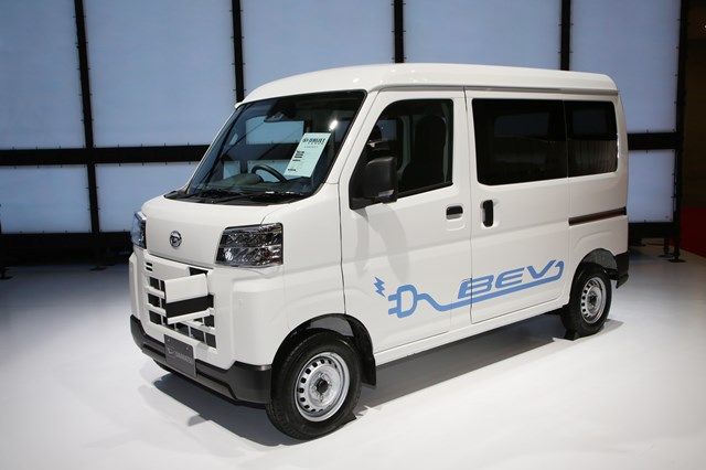 ダイハツ工業のコンセプトモデル（筆者撮影）
