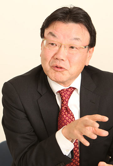 松川 穣 氏