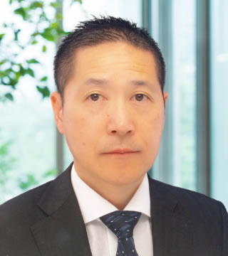 山本 恭太 氏