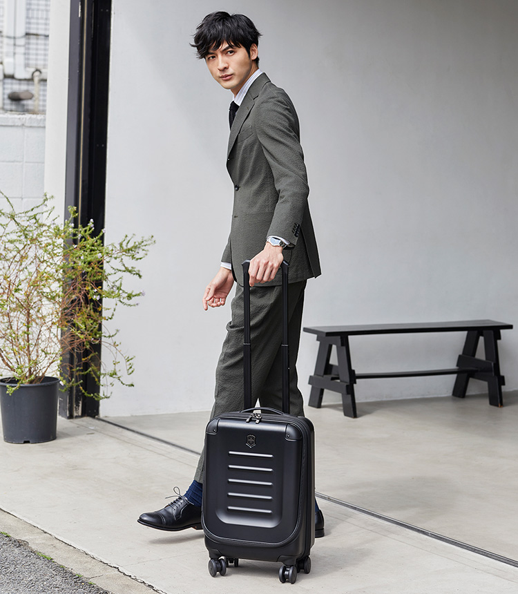 ✨超美品✨ ビクトリノックス CS2キャリー ビジネスバッグ 機内持込 出張 ビジネスマンが、まず買うべきVICTORINOXのビジネスバッグという選択