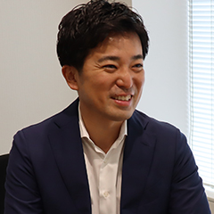 久保 英士 氏